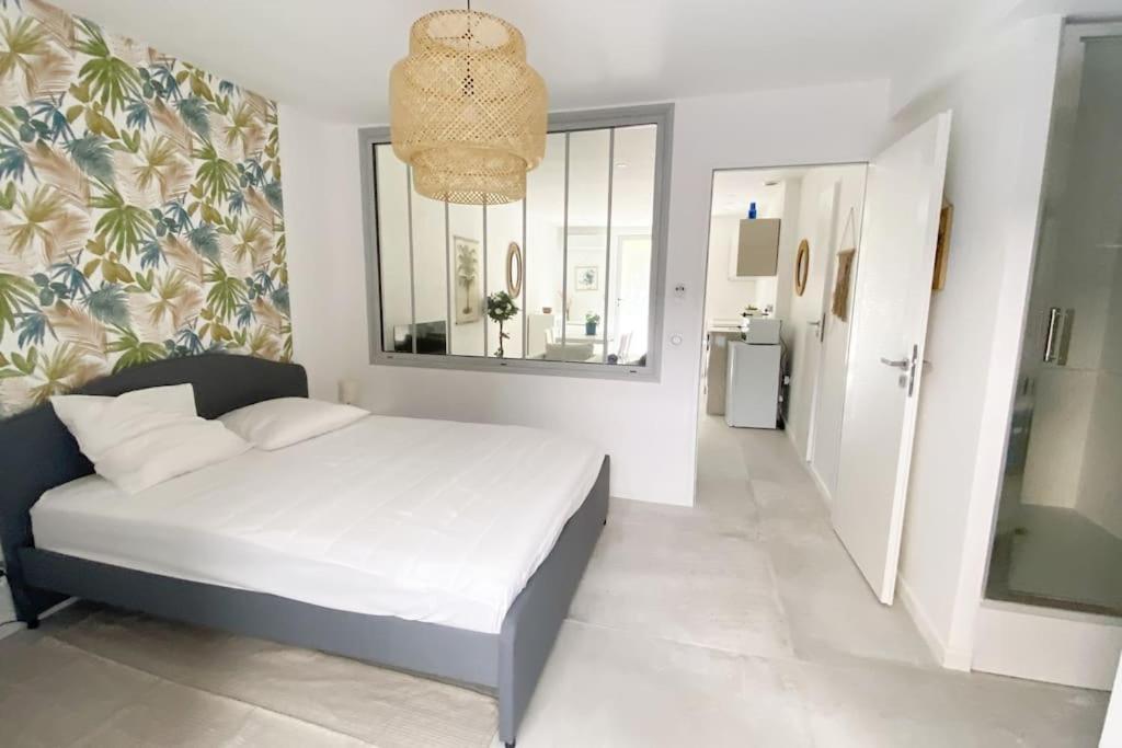 T2 Neuf, Terrasse, Centre Ville, 8min Comedie Apartamento *